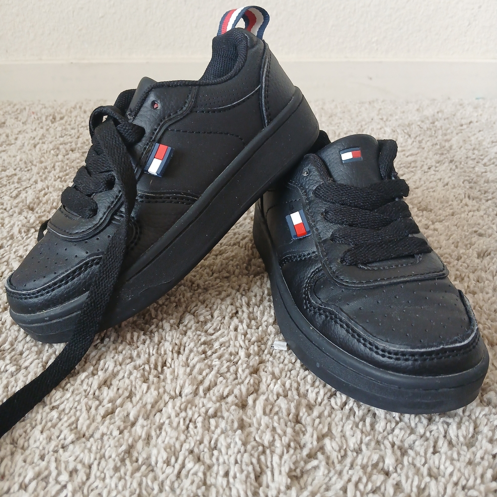 Tommy Hilfiger Kids Black Sneakers with Logo